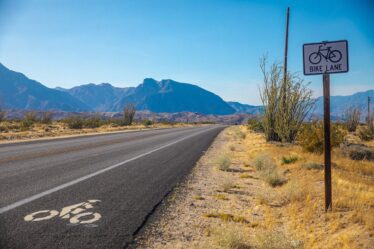 Straßenverkehrszeichen